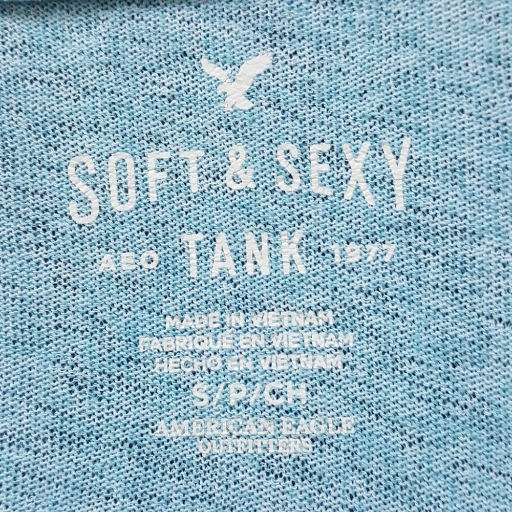 AEO Tank - Picture 4 of 4
